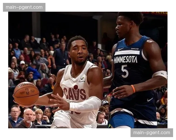 骑士加兰复出激活内线组合 米切尔压力减轻助主场取胜